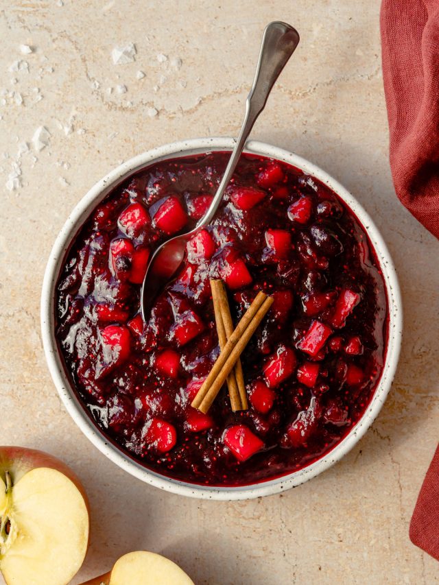 cropped-Apple-Cranberry-Compote-1.jpg